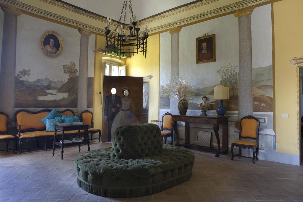 Il Broglino Villa Todi Room photo