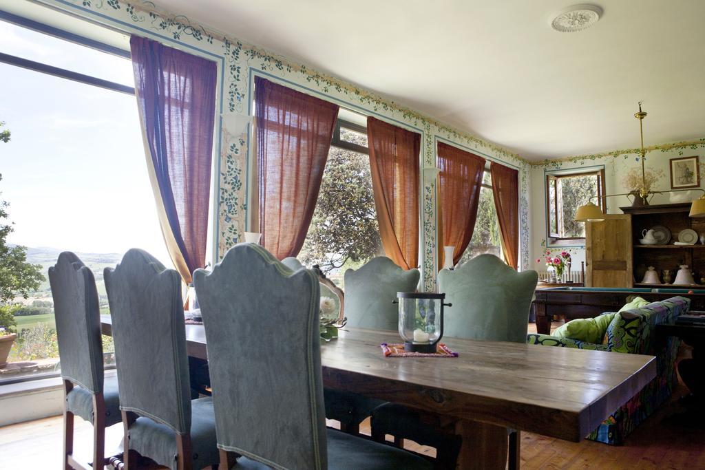 Il Broglino Villa Todi Room photo