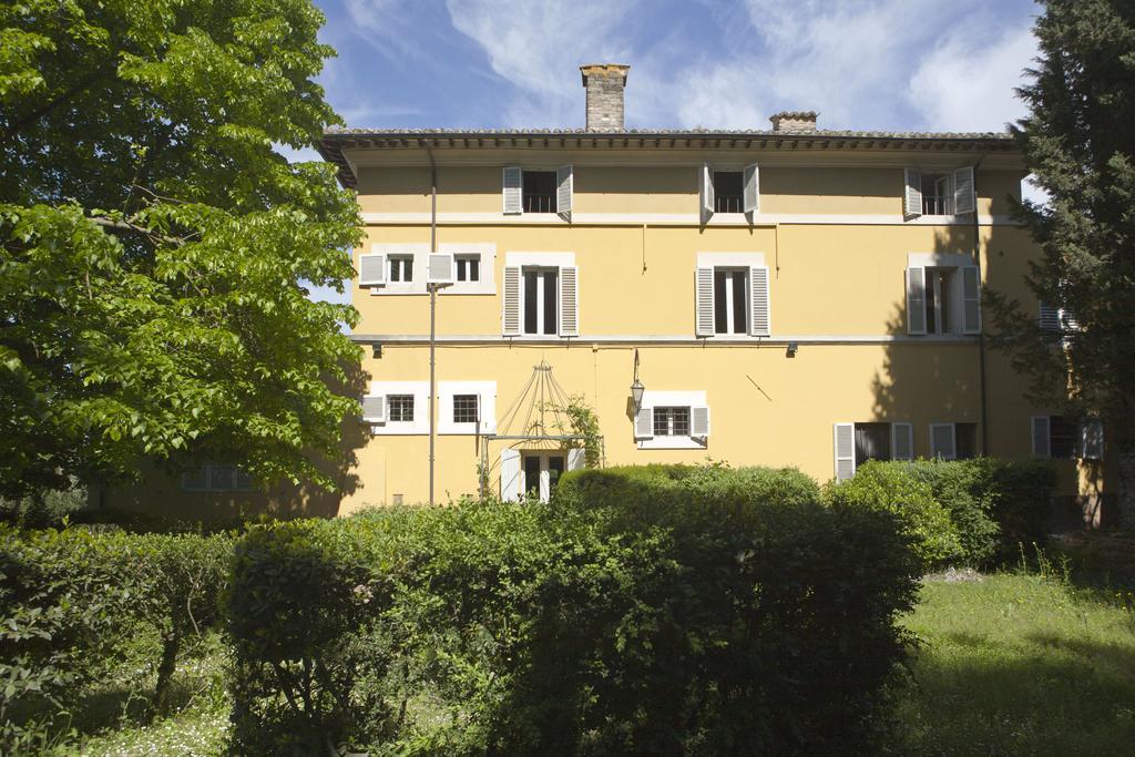 Il Broglino Villa Todi Room photo