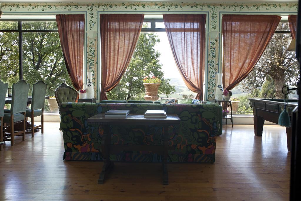 Il Broglino Villa Todi Room photo